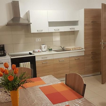 Apartment Orange Brist Pula Exterior photo